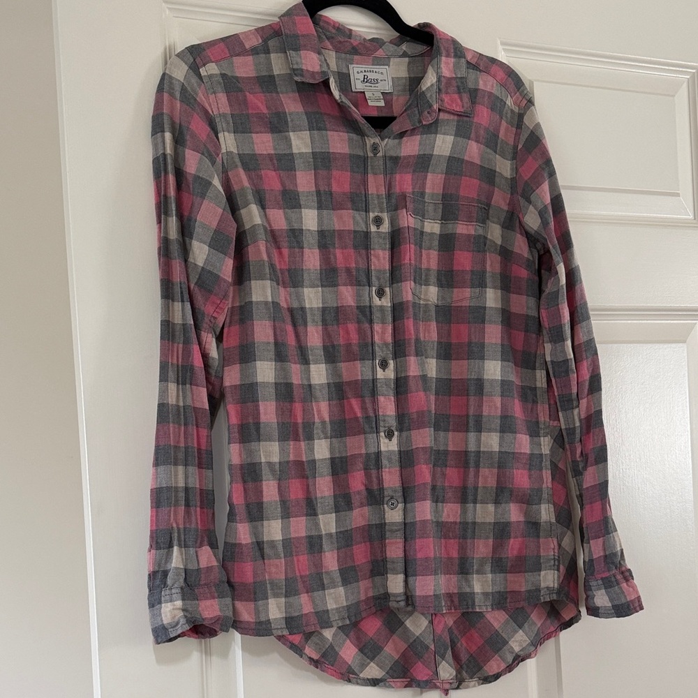 G.H. Bass & Co. Pink and Gray Plaid Shirt 100% Cottob